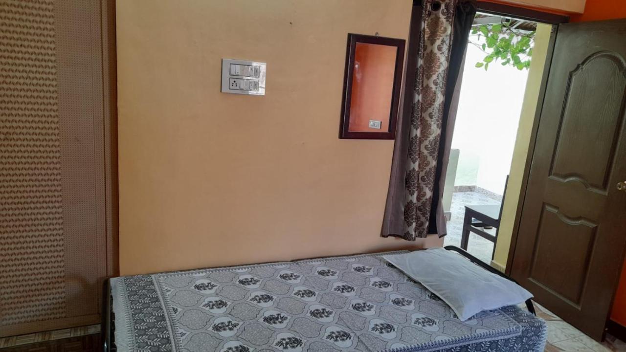 Villa Umar Homestay ปอนดิเชอรี ภายนอก รูปภาพ